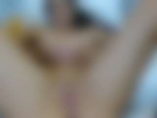 AmelieLaurentC's Live Sex Cam Show