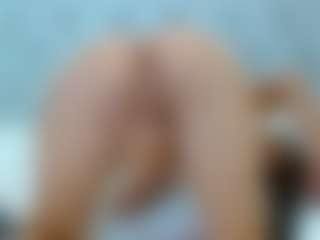 AmelieLaurentC's Live Sex Cam Show