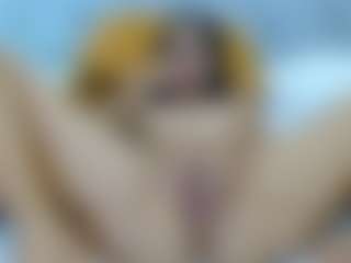 AmelieLaurentC's Live Sex Cam Show