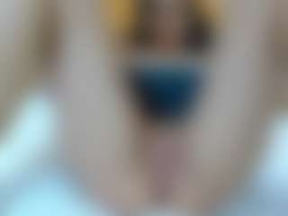AmelieLaurentC's Live Sex Cam Show