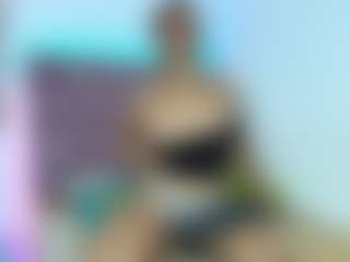 rousemilf4u1's Live Sex Cam Show