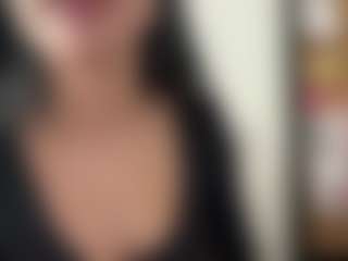 Live cam show with VictoriaAlson - College on Camsoda
