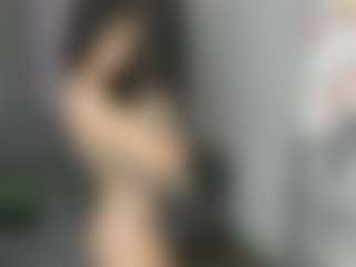 AlineDerck's Live Sex Cam Show