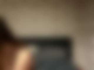 Live cam show with DorieMigneault - Athletic White on TeamSkeetLive