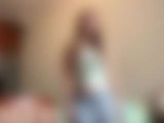FarrahYeatts's Live Sex Cam Show