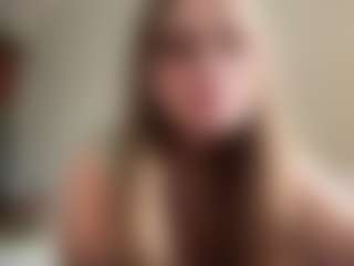 FarrahYeatts's Live Sex Cam Show