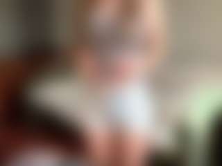 FarrahYeatts's Live Sex Cam Show