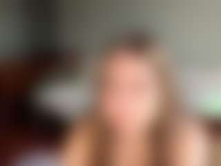 Live cam show with FarrahYeatts - Tattoos Young Adult on Milfs Live