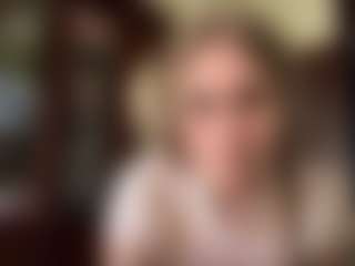 FarrahYeatts's Live Sex Cam Show