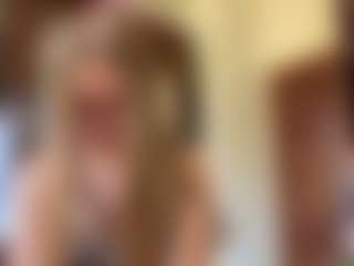 Live cam show with FarrahYeatts - Teen (18+) on Milfs Live