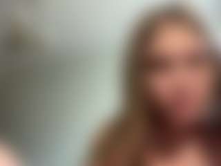 Live cam show with FarrahYeatts - Solo on Dare Cams