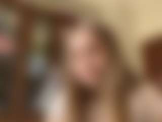 Live cam show with FarrahYeatts - Nipple Piercings on CSO-WL