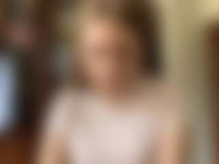 FarrahYeatts's Live Sex Cam Show