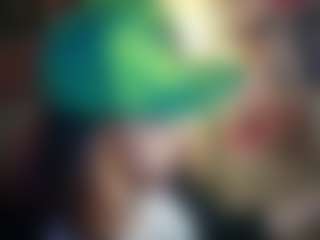 MicahOguinn's Live Sex Cam Show