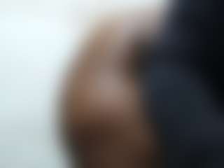 Live cam show with THICKCURVY - Moaning on Sweet Sext
