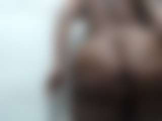 Live cam show with THICKCURVY - BBW on Livezox