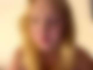 LienGuillereault's Live Sex Cam Show