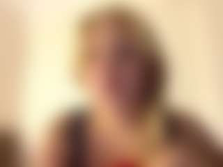 Live cam show with LienGuillereault - New Shaved Pussy on Camsoda