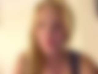 Show de câmera ao vivo com LienGuillereault - New Teen (18+) no Camsoda