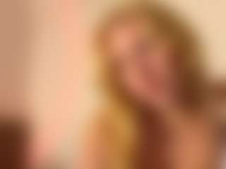Live cam show with LienGuillereault - New Shaved Pussy on Fling VIP Chat