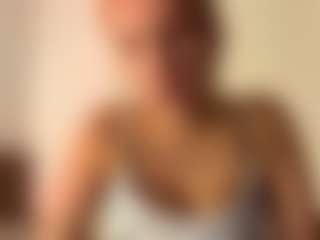 Live cam show with LienGuillereault - New BBW on crypto-cams