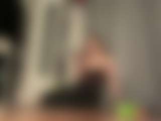 Live cam show with LoidaBole - Public Brown Hair on Camming Site