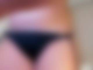 Live cam show with MarilynStonee - Anal Curvy on madthumbs