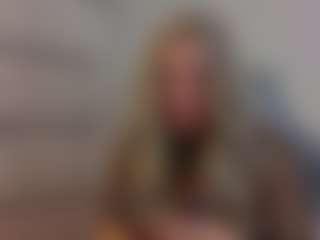 Live cam show with Melavine - Middle Aged on Strip Flash - Live Sex Shows