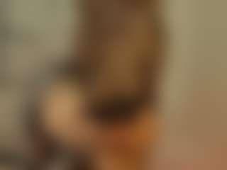 Live cam show with Melavine - Athletic on Hubzter Live