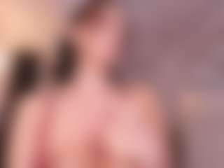 Live cam show with Niicollet - Skinny on liverealitysex.com