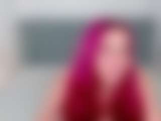 Renesmie's Live Sex Cam Show