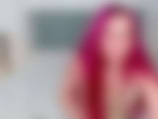 Renesmie's Live Sex Cam Show