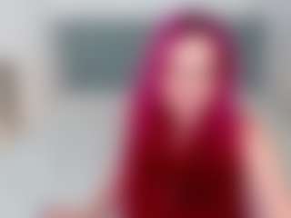 Renesmie's Live Sex Cam Show