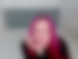 Renesmie's Live Sex Cam Show