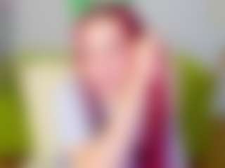 Renesmie's Live Sex Cam Show