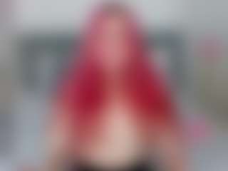 Renesmie's Live Sex Cam Show