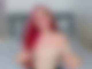 Renesmie's Live Sex Cam Show
