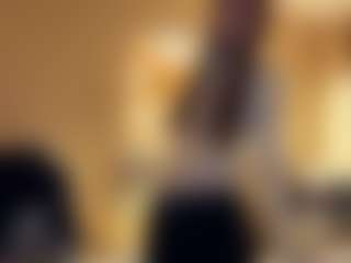 Live cam show with TeriNunery - Bi on Gym Cam Girls