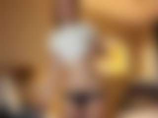 Live cam show with TeriNunery - College Brown Hair on AdultVida.com