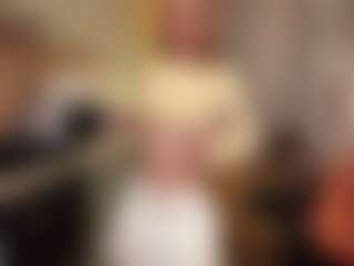 Live cam show with TeriNunery - Skinny on EXY