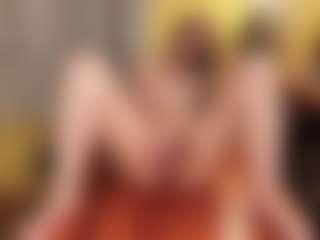 Live cam show with TeriNunery - Brown Hair on CamClone
