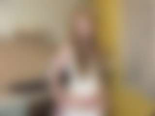 Live cam show with TeriNunery - College Brown Hair on xDating