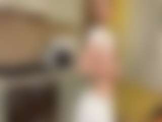 Live cam show with TeriNunery - Hairy Pussy Teen (18+) on Camming Site