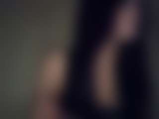 Live cam show with Deanna - Facial Piercings on LiveSexCams6