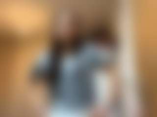 Kira's Live Sex Cam Show
