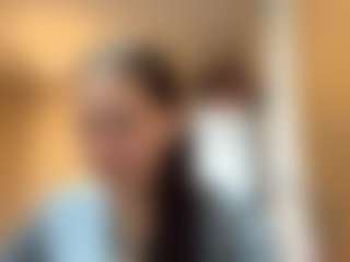 Kira's Live Sex Cam Show