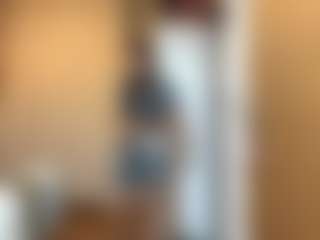 Kira's Live Sex Cam Show