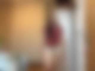 Kira's Live Sex Cam Show