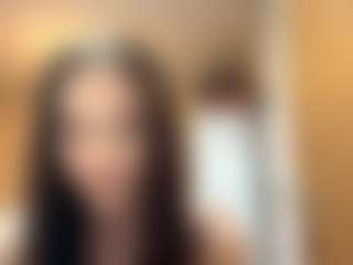Live cam show with Kira - Oil on Uber Horny