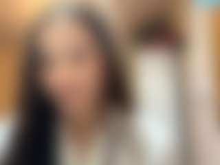 Kira's Live Sex Cam Show